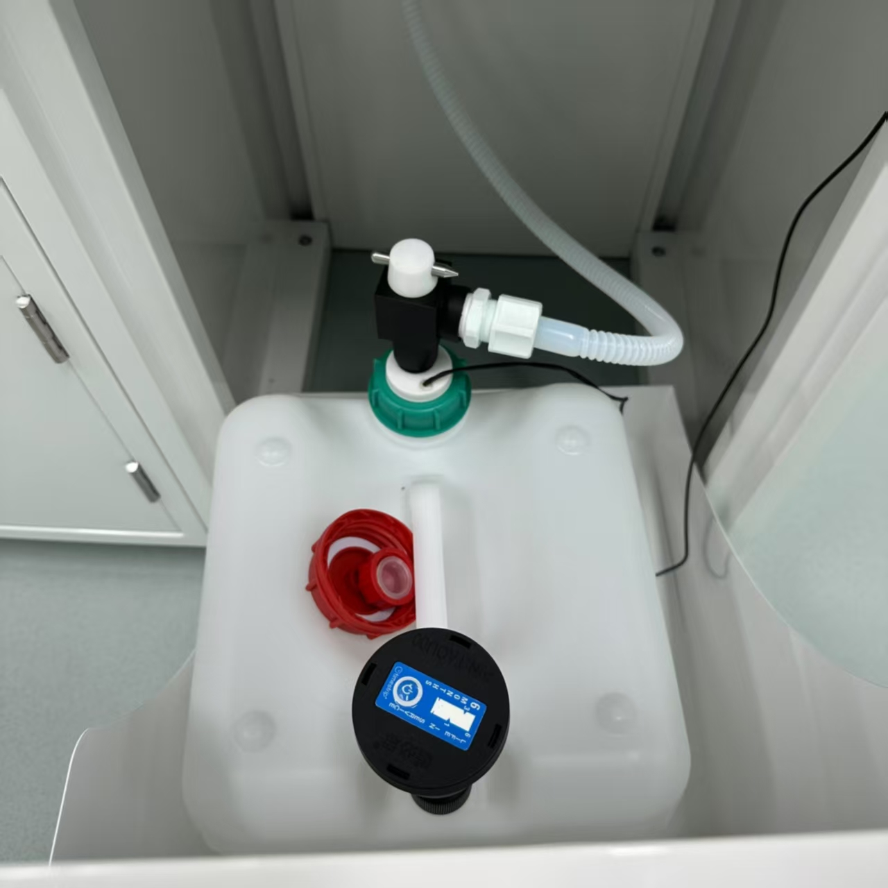 構(gòu)建安全意識(shí)：長(zhǎng)假前實(shí)驗(yàn)室廢液收集注意事項(xiàng)